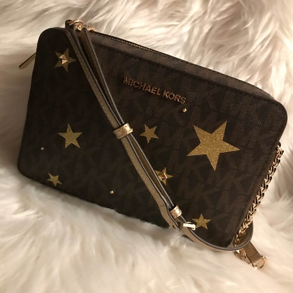 Michael Kors Crossbody Star  illustration